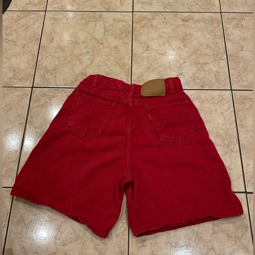 Vintage Red Levi’s kids shorts orange tab size 12